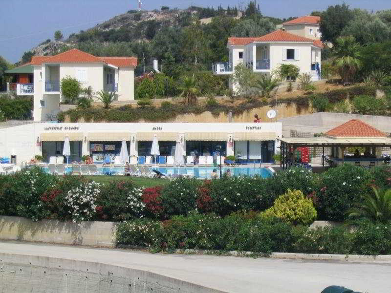 Liberatos Village Argostoli  Eksteriør billede